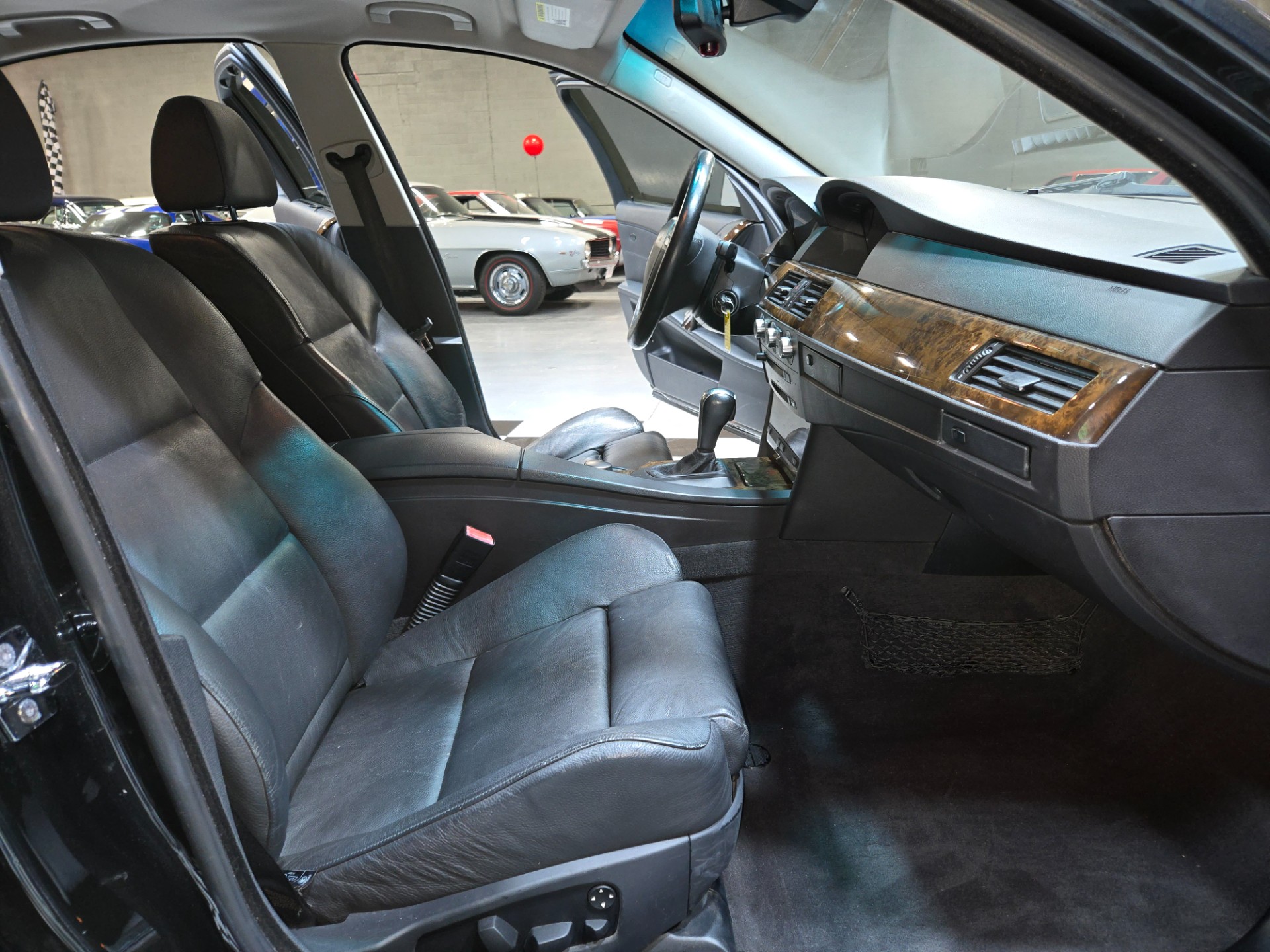 2006 BMW 5 Series 8