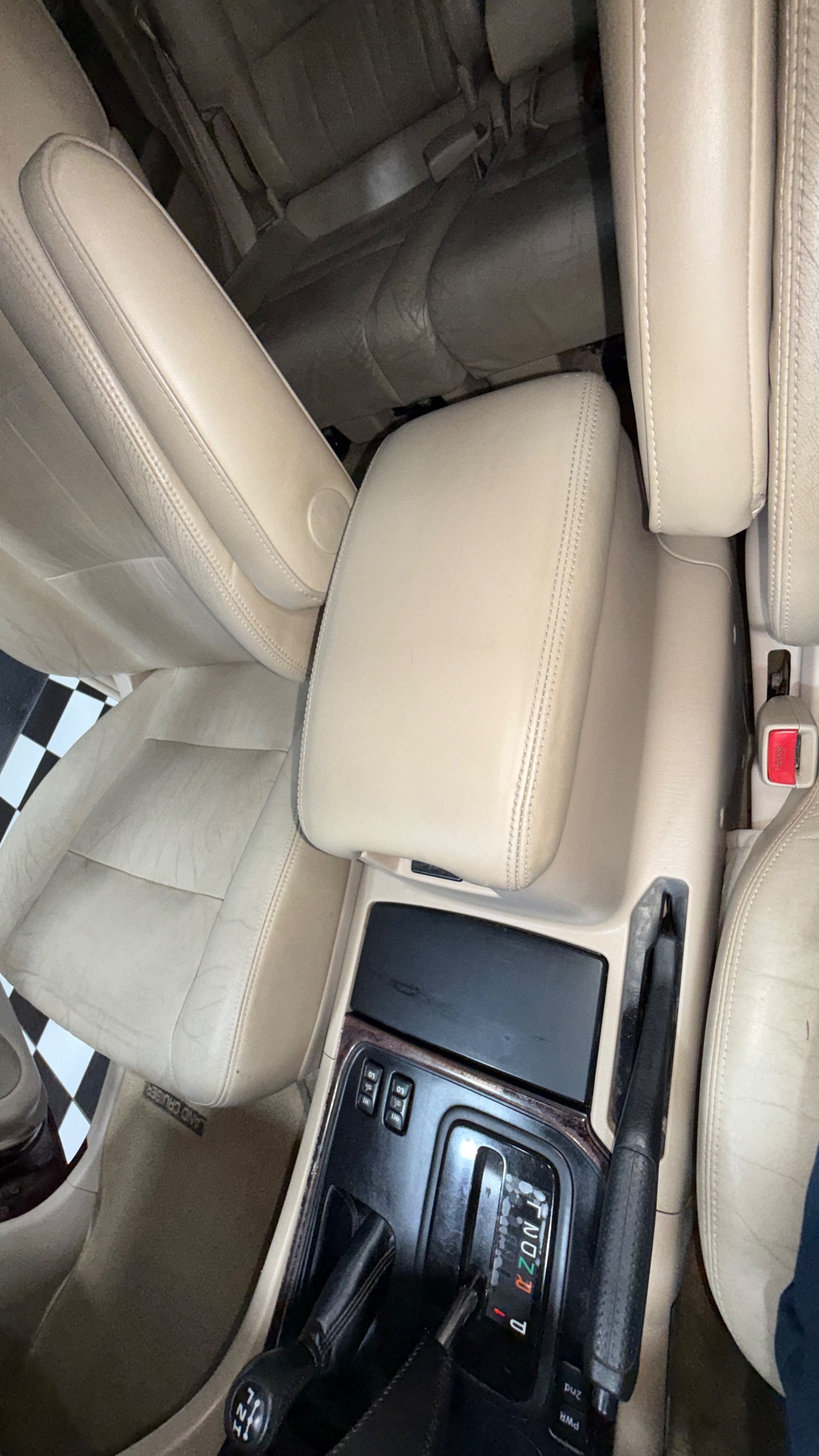 2000 Toyota Land Cruiser 117