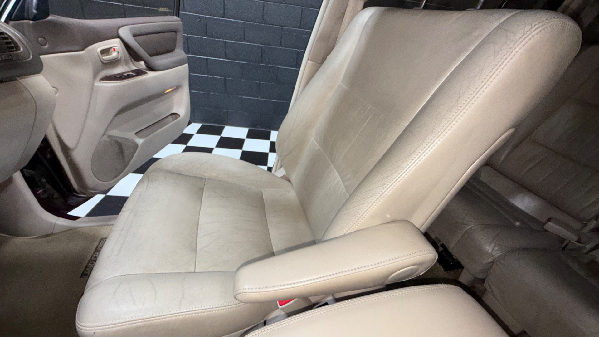 2000 Toyota Land Cruiser 118