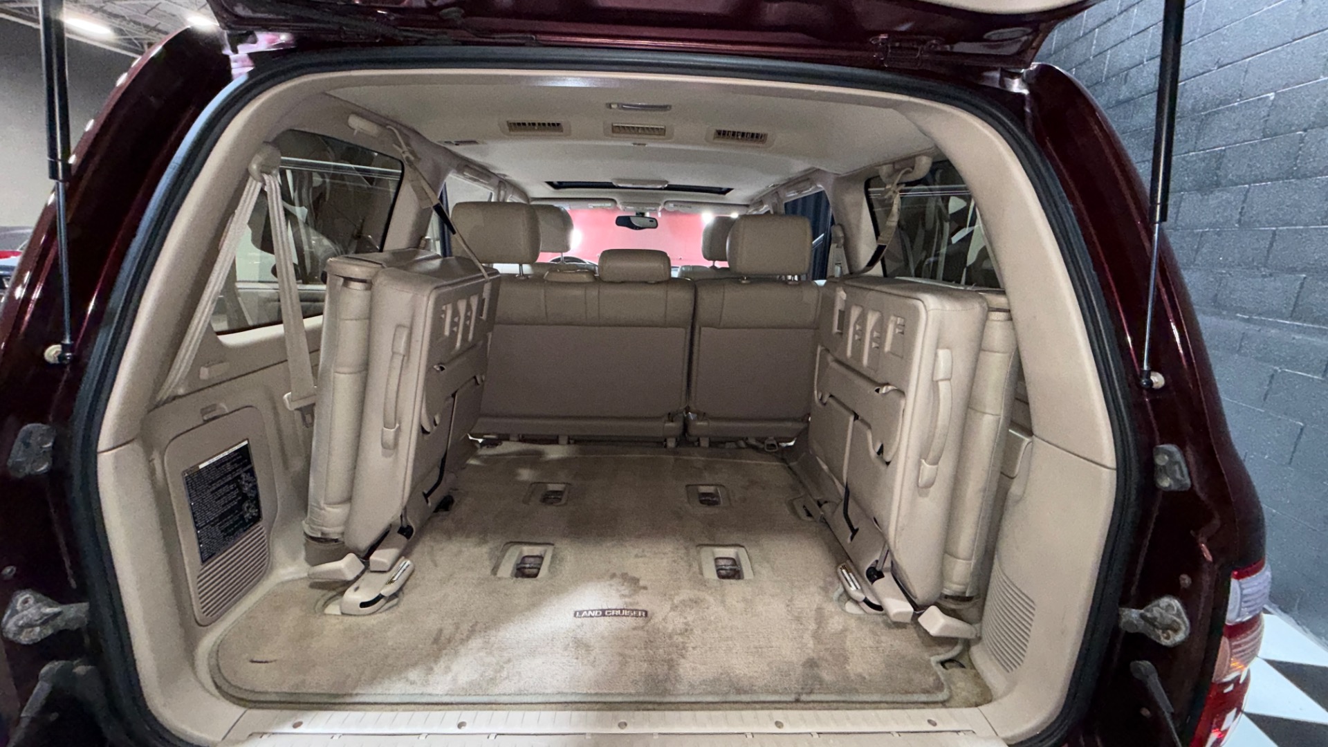 2000 Toyota Land Cruiser 8