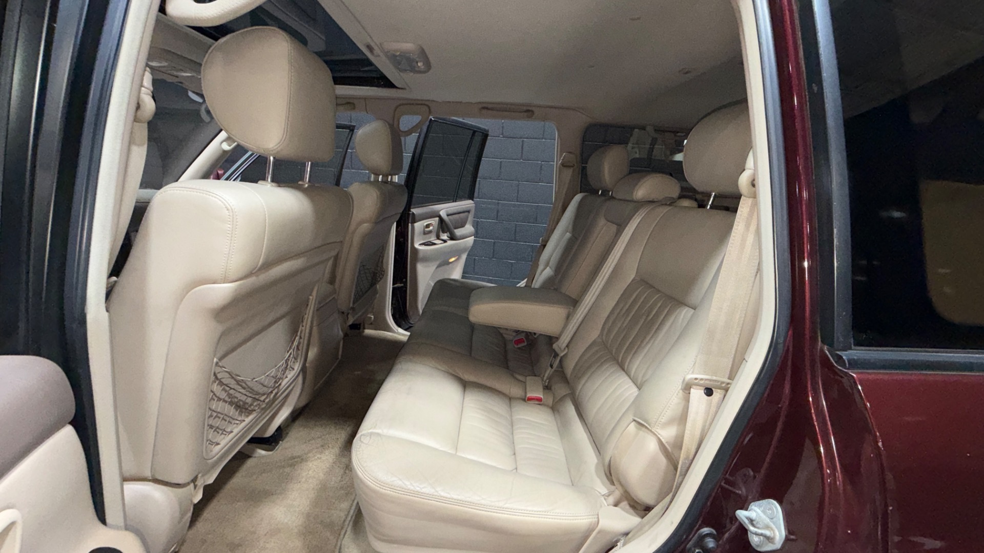2000 Toyota Land Cruiser 84