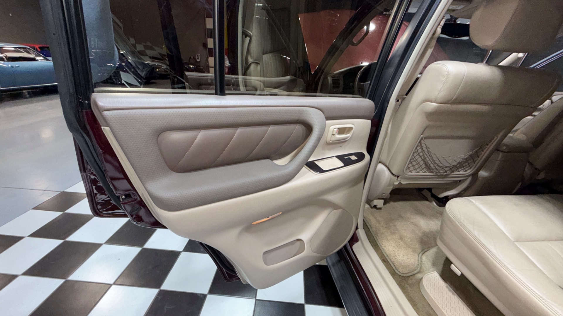 2000 Toyota Land Cruiser 97