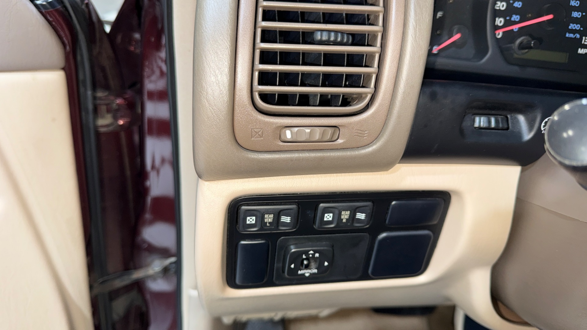 2000 Toyota Land Cruiser 106