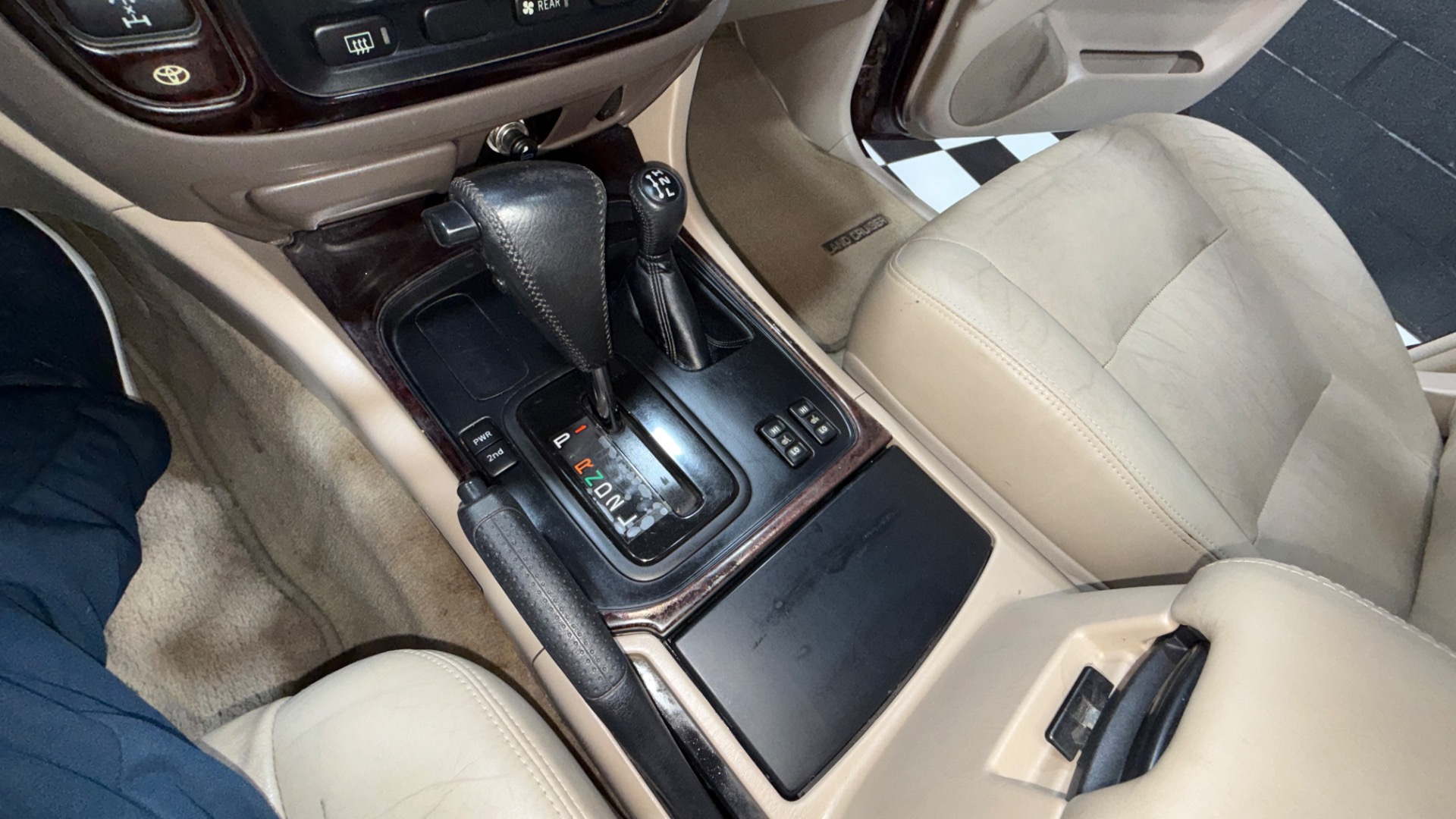 2000 Toyota Land Cruiser 113