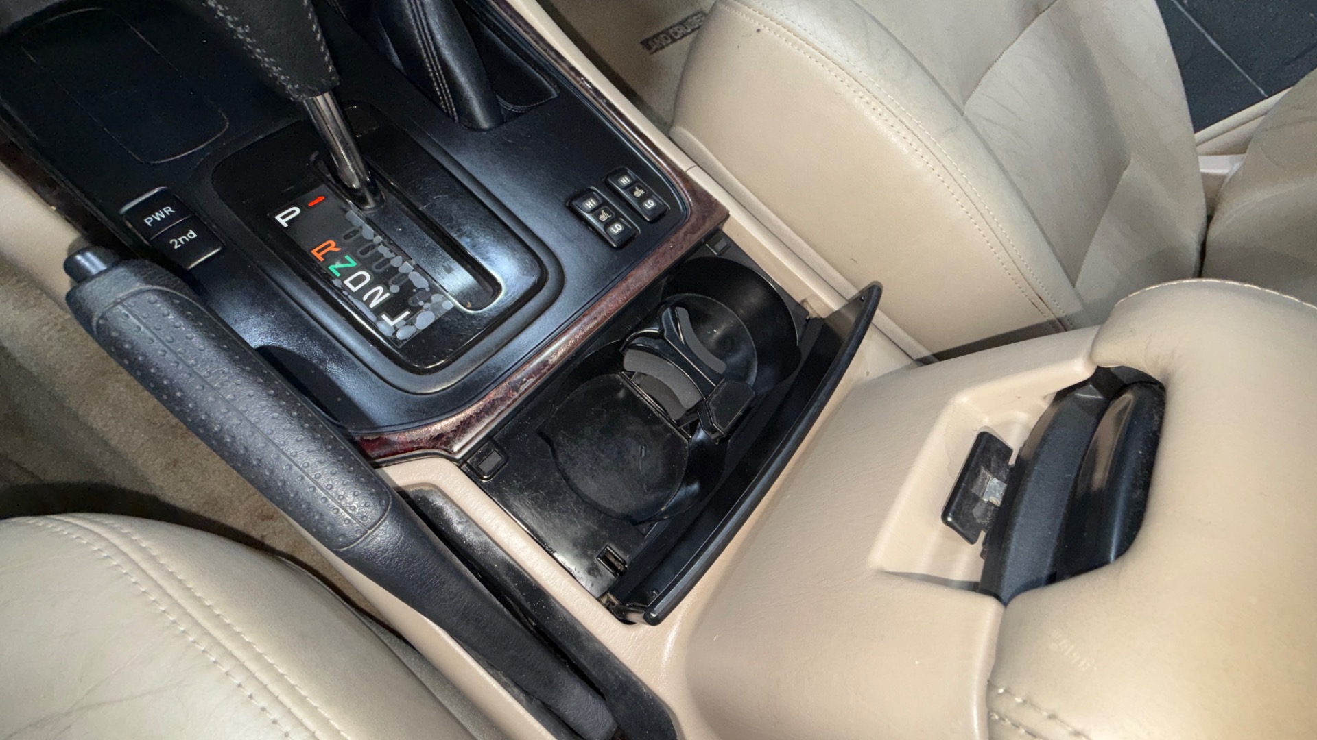 2000 Toyota Land Cruiser 114