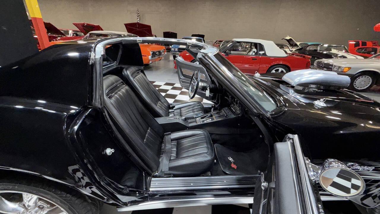 1971 Chevrolet Corvette 14