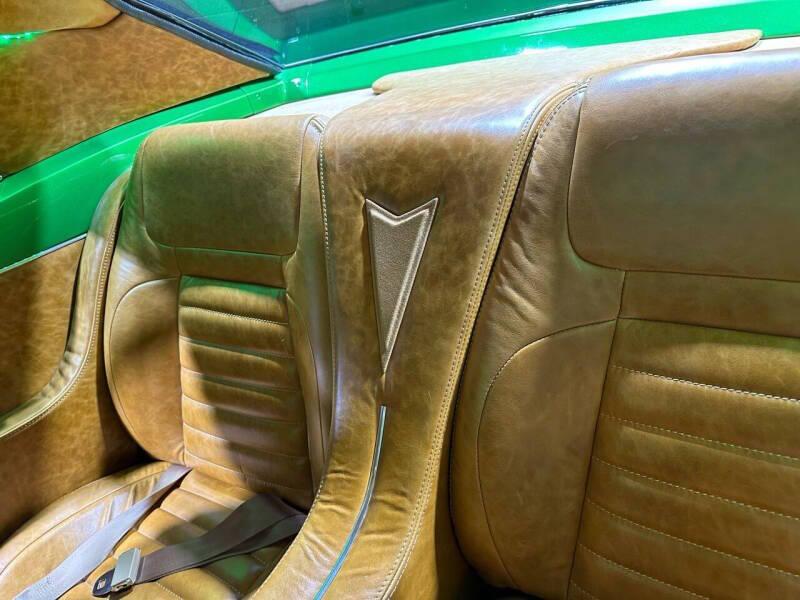 1989 Mercedes-Benz 560SL 105