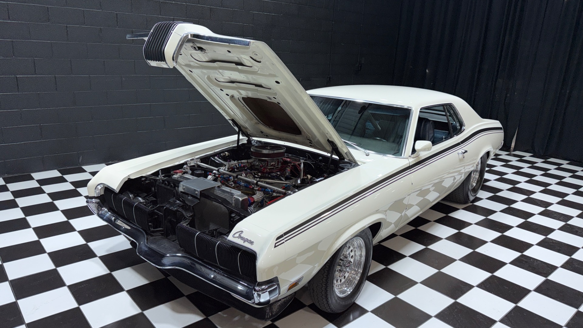 1970 Mercury Cougar XR7 166