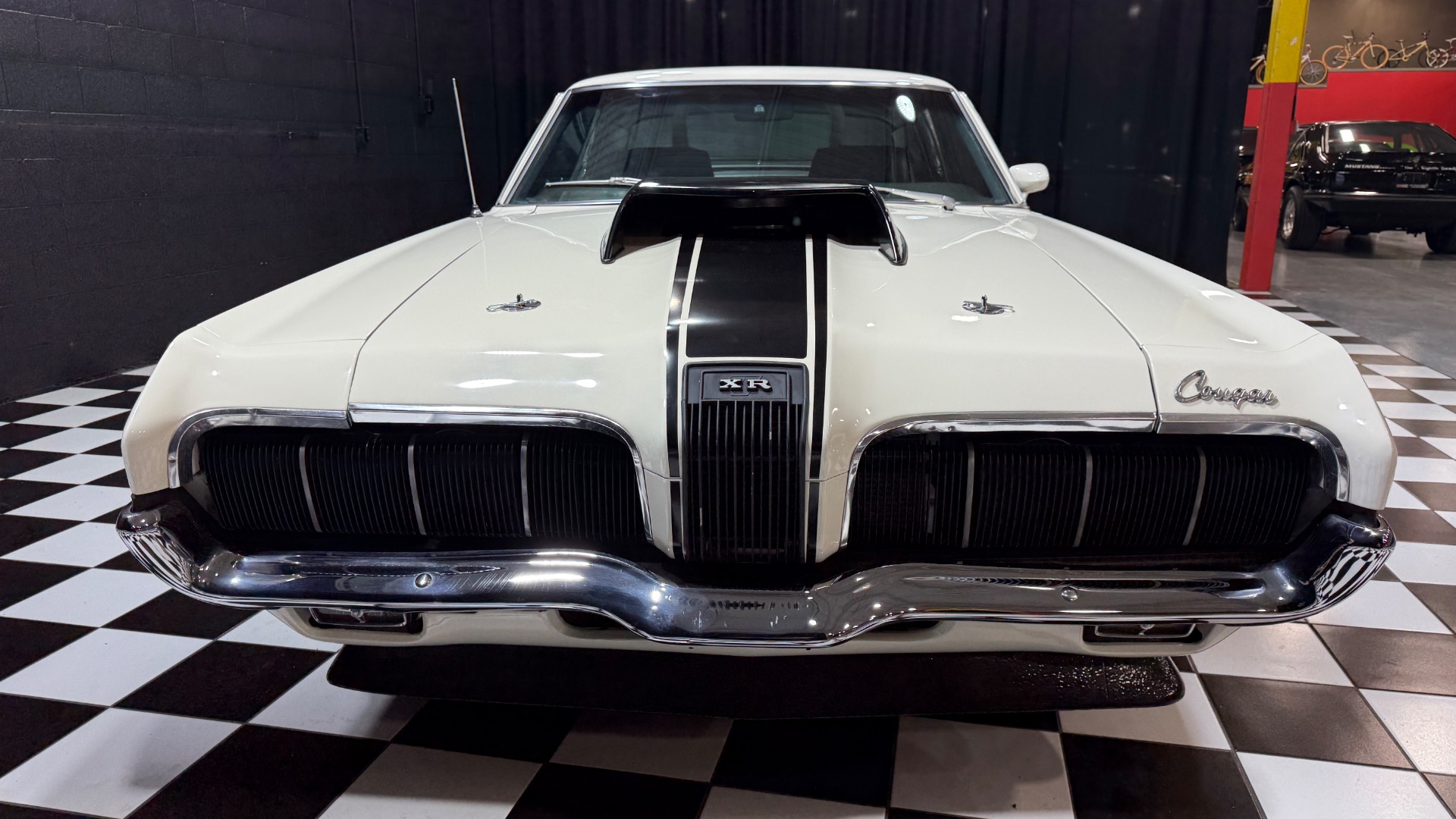 1970 Mercury Cougar XR7 41
