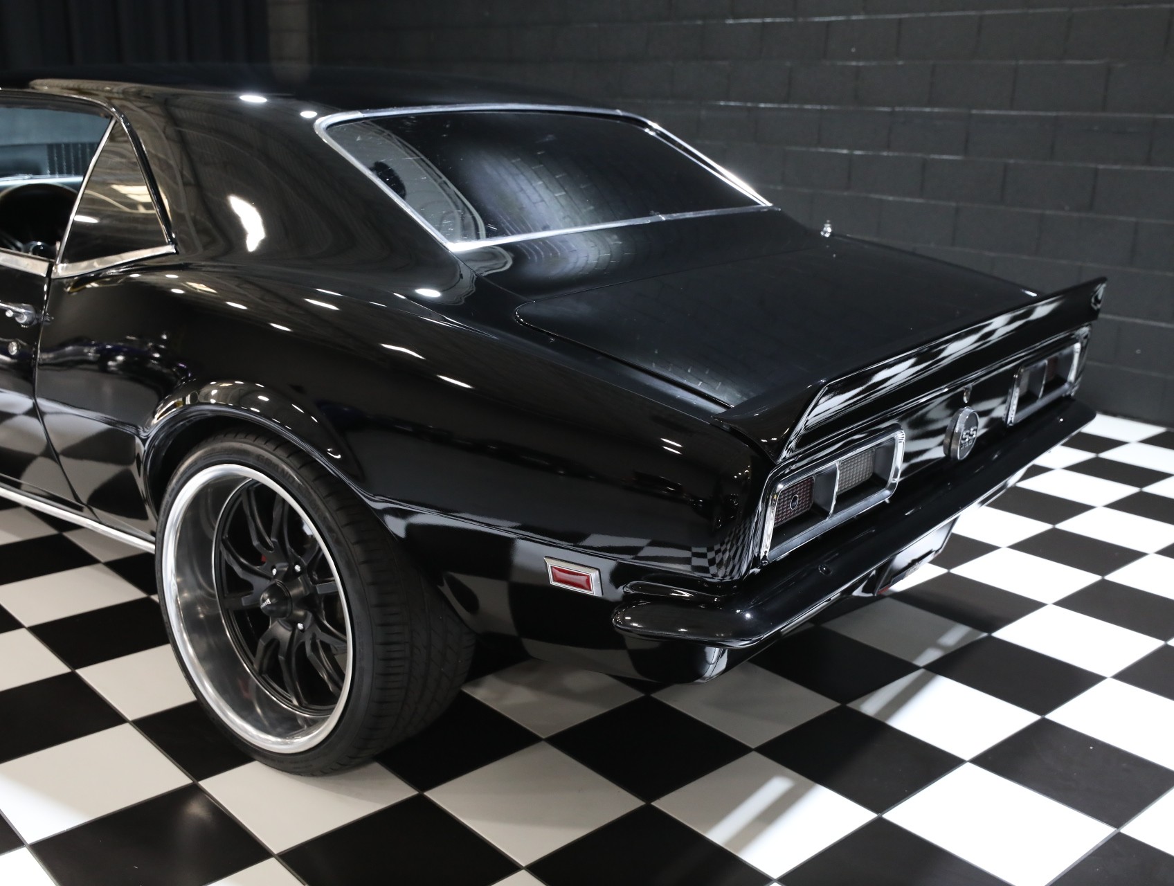 1968 Chevrolet Camaro 21