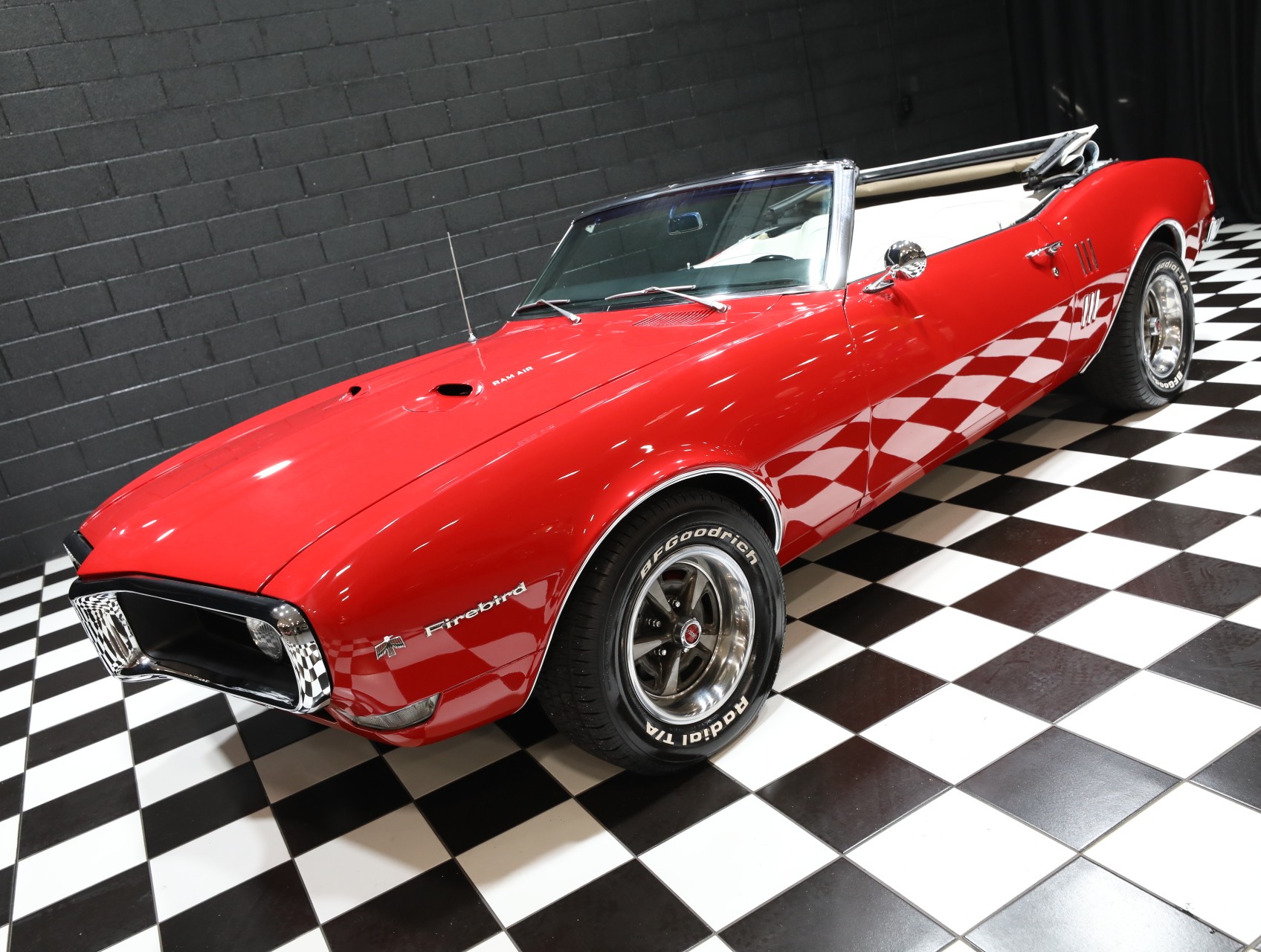 1968 Pontiac Firebird 14