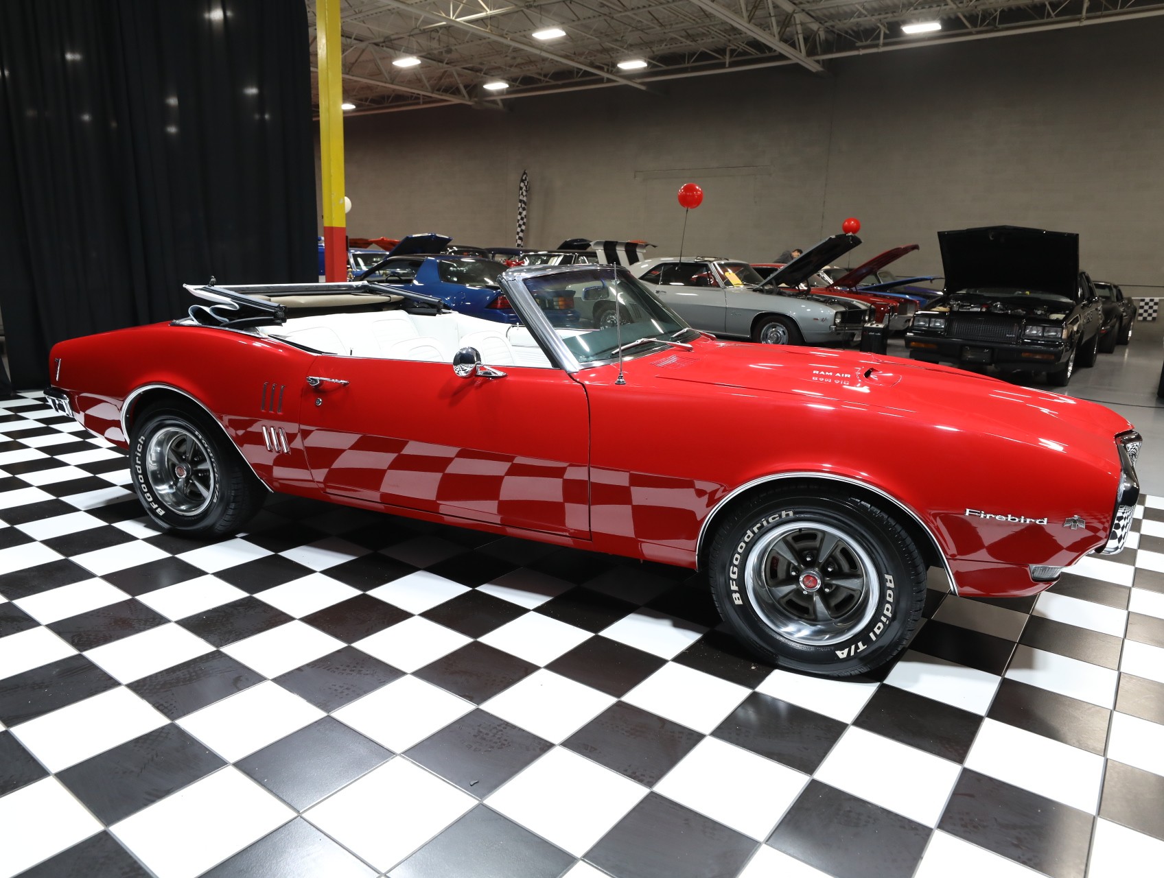 1968 Pontiac Firebird 27