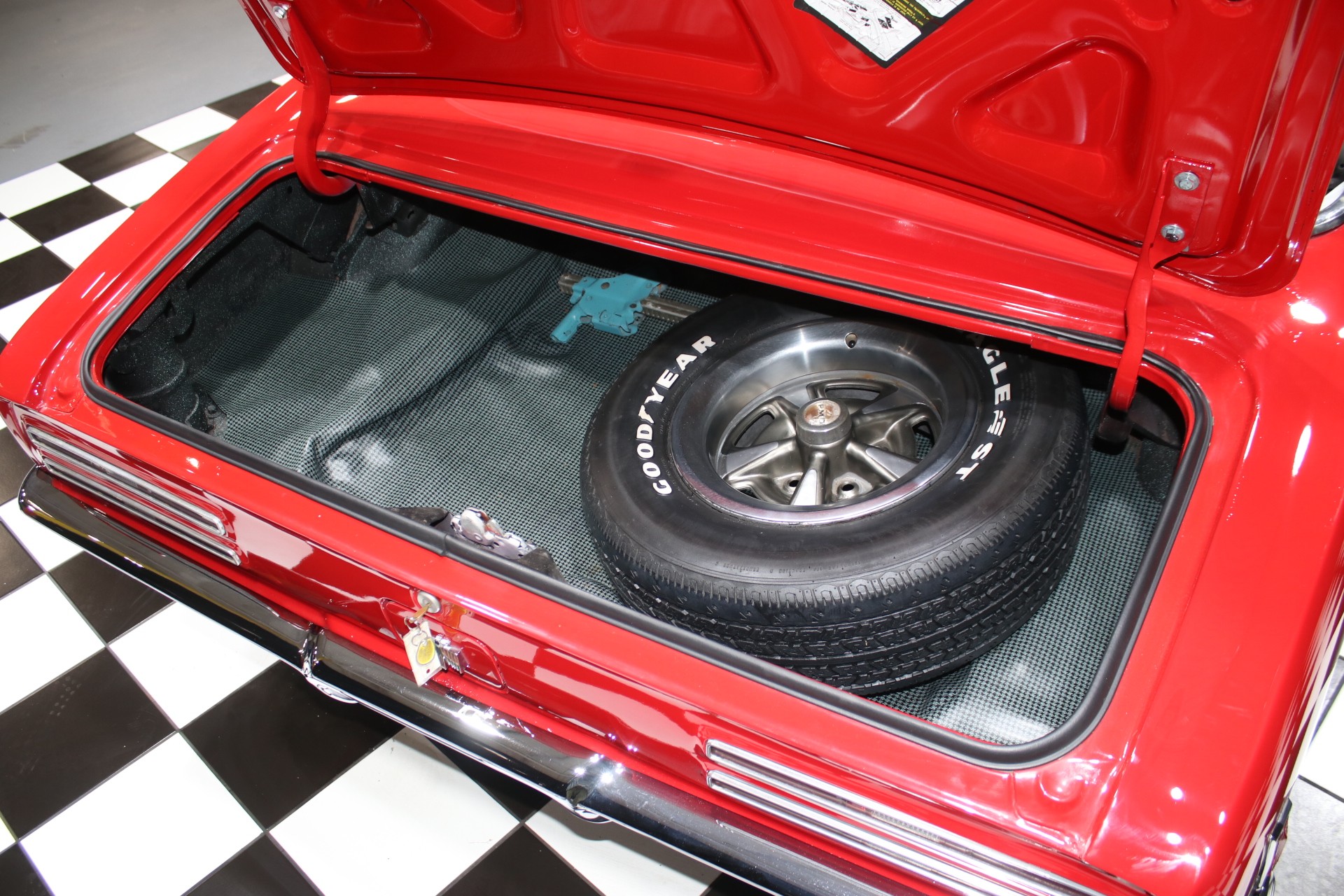 1968 Pontiac Firebird 5