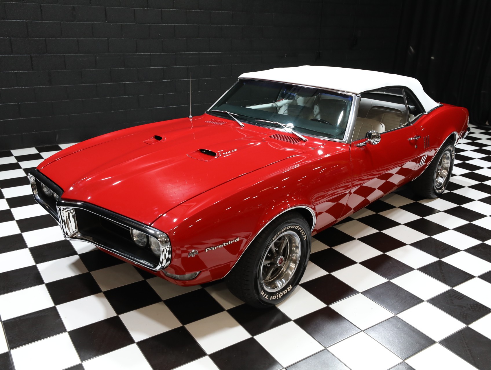 1968 Pontiac Firebird 6