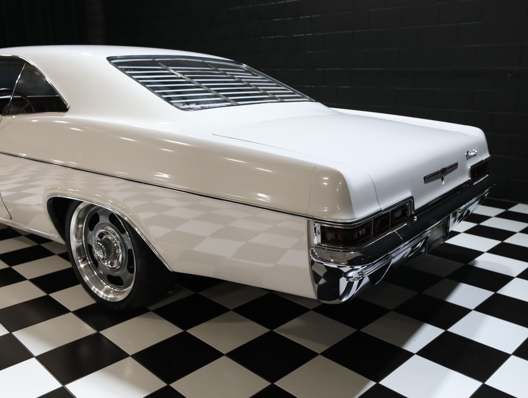 1966 Chevrolet Impala 34