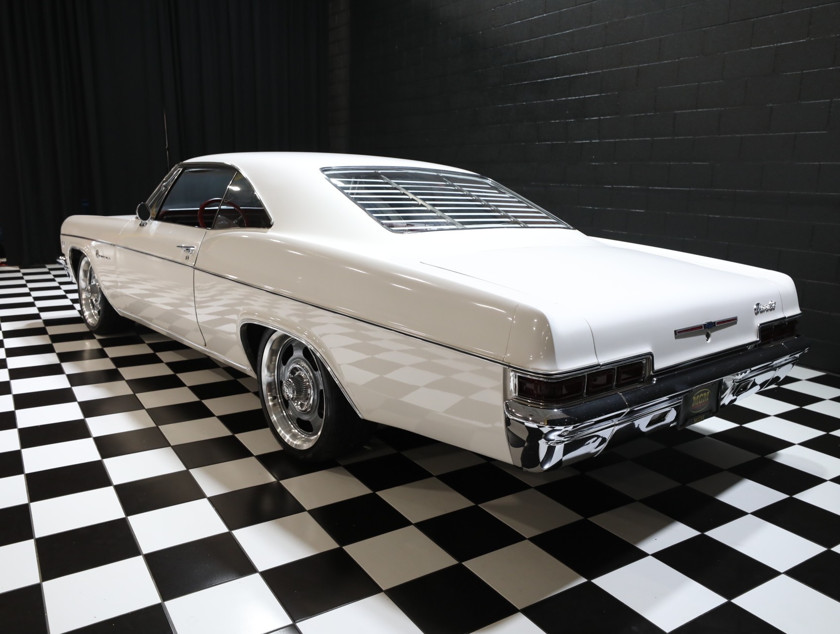 1966 Chevrolet Impala 35