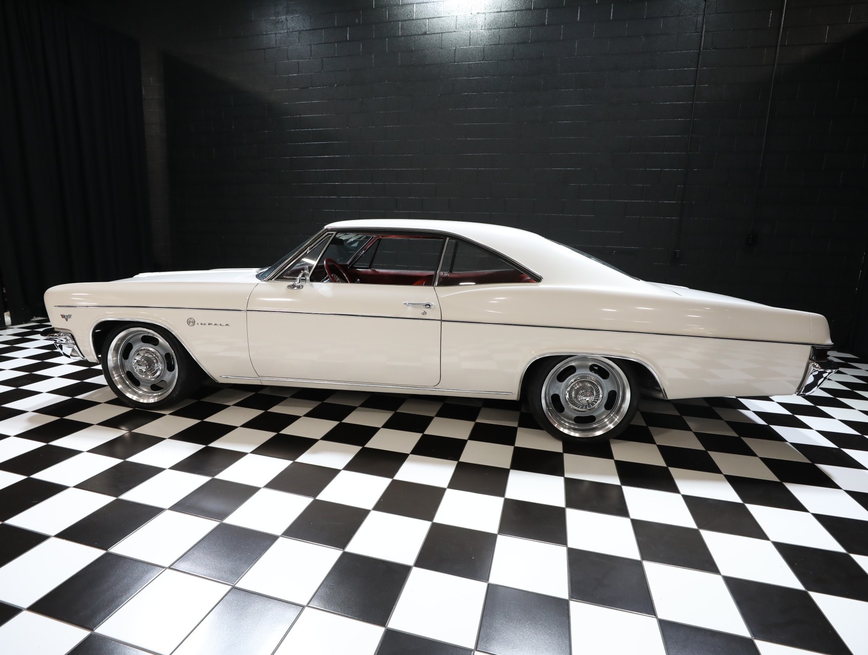 1966 Chevrolet Impala 39