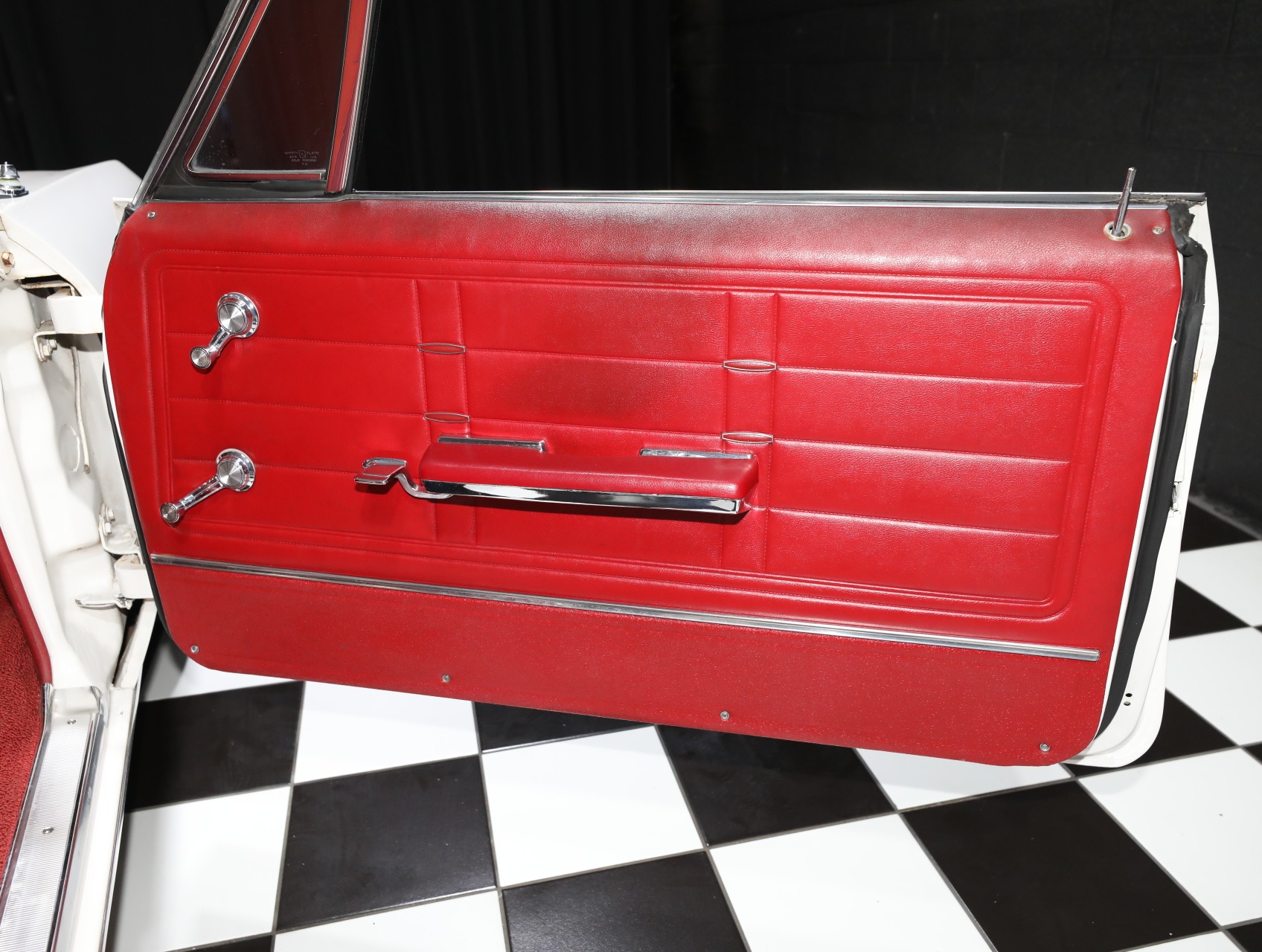1966 Chevrolet Impala 45