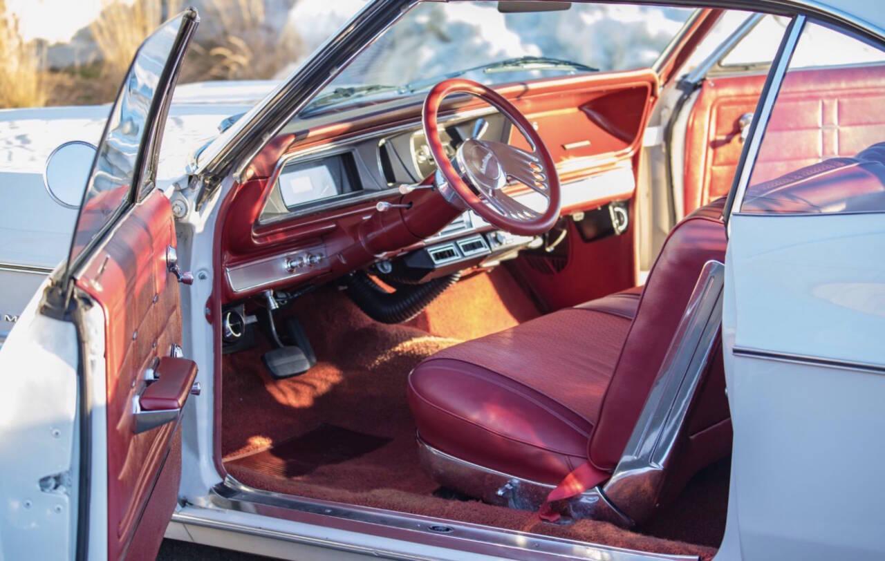 1966 Chevrolet Impala 10