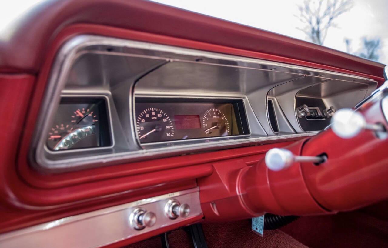 1966 Chevrolet Impala 16