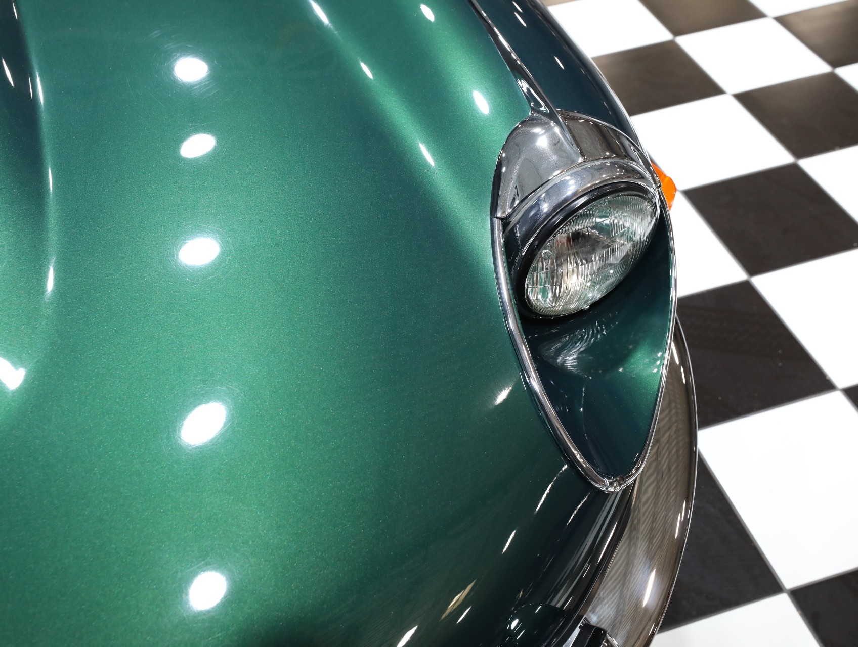 1970 Jaguar XK-E 11