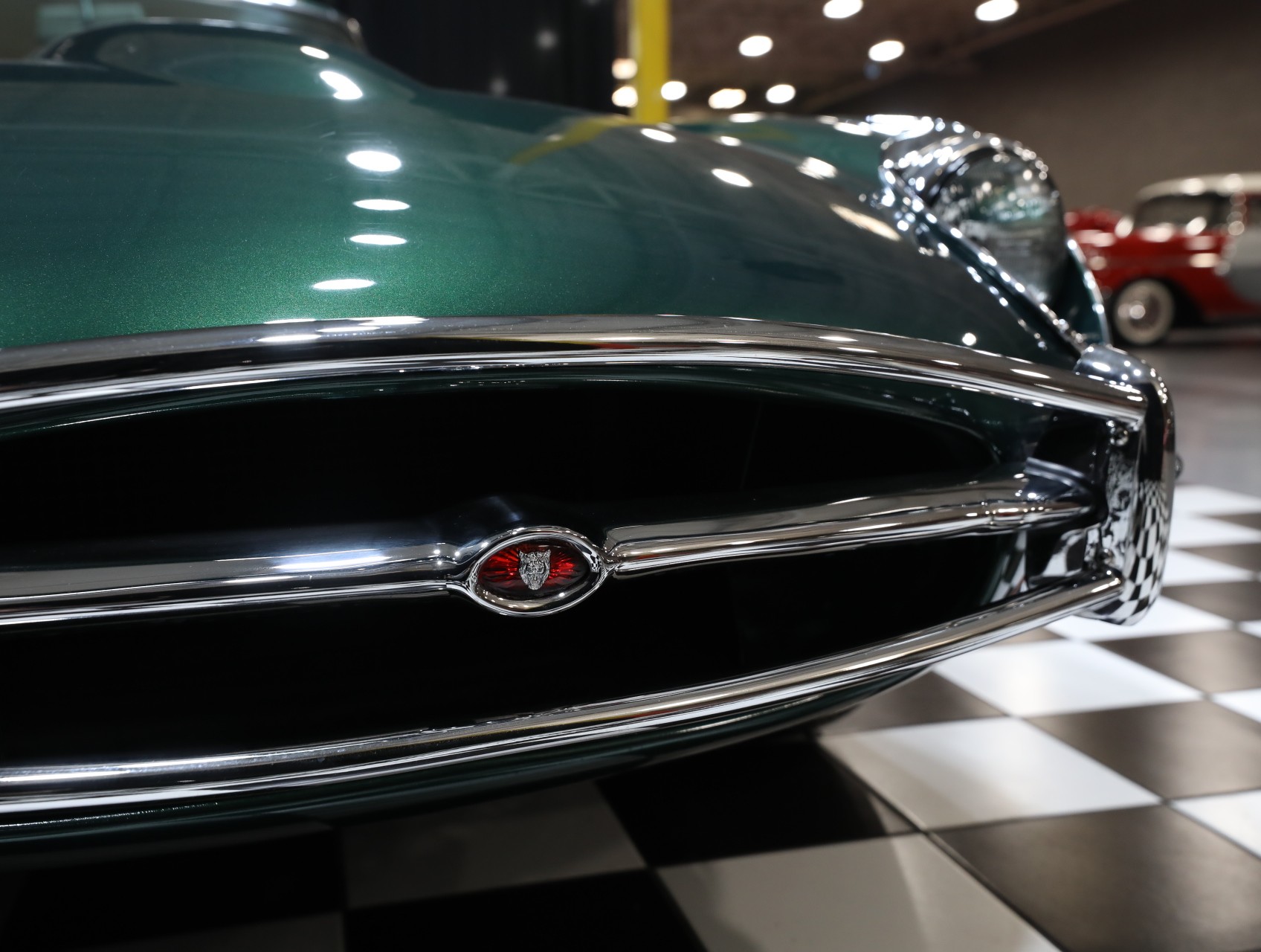 1970 Jaguar XK-E 13