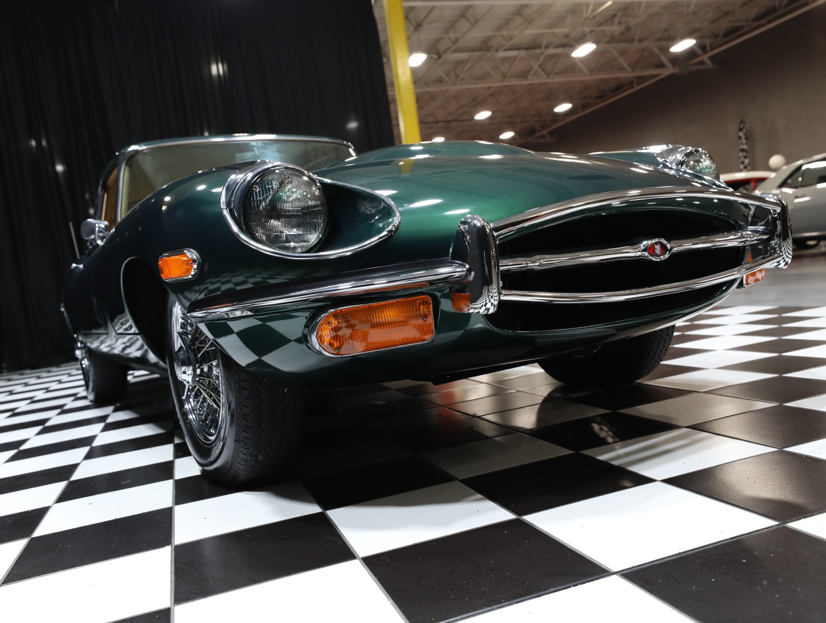 1970 Jaguar XK-E 17