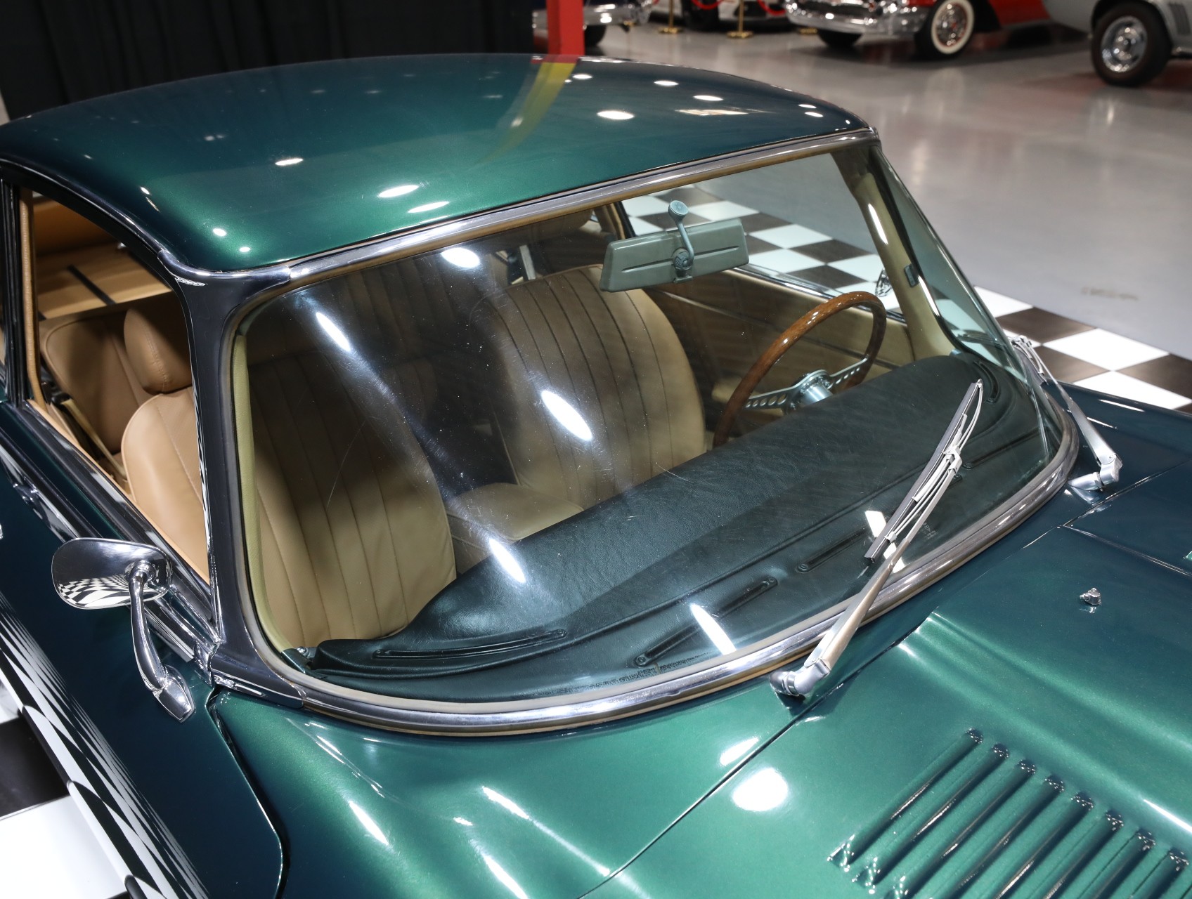 1970 Jaguar XK-E 19