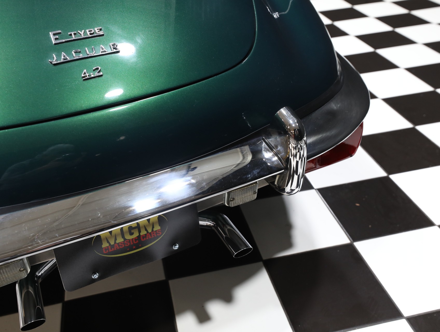 1970 Jaguar XK-E 25