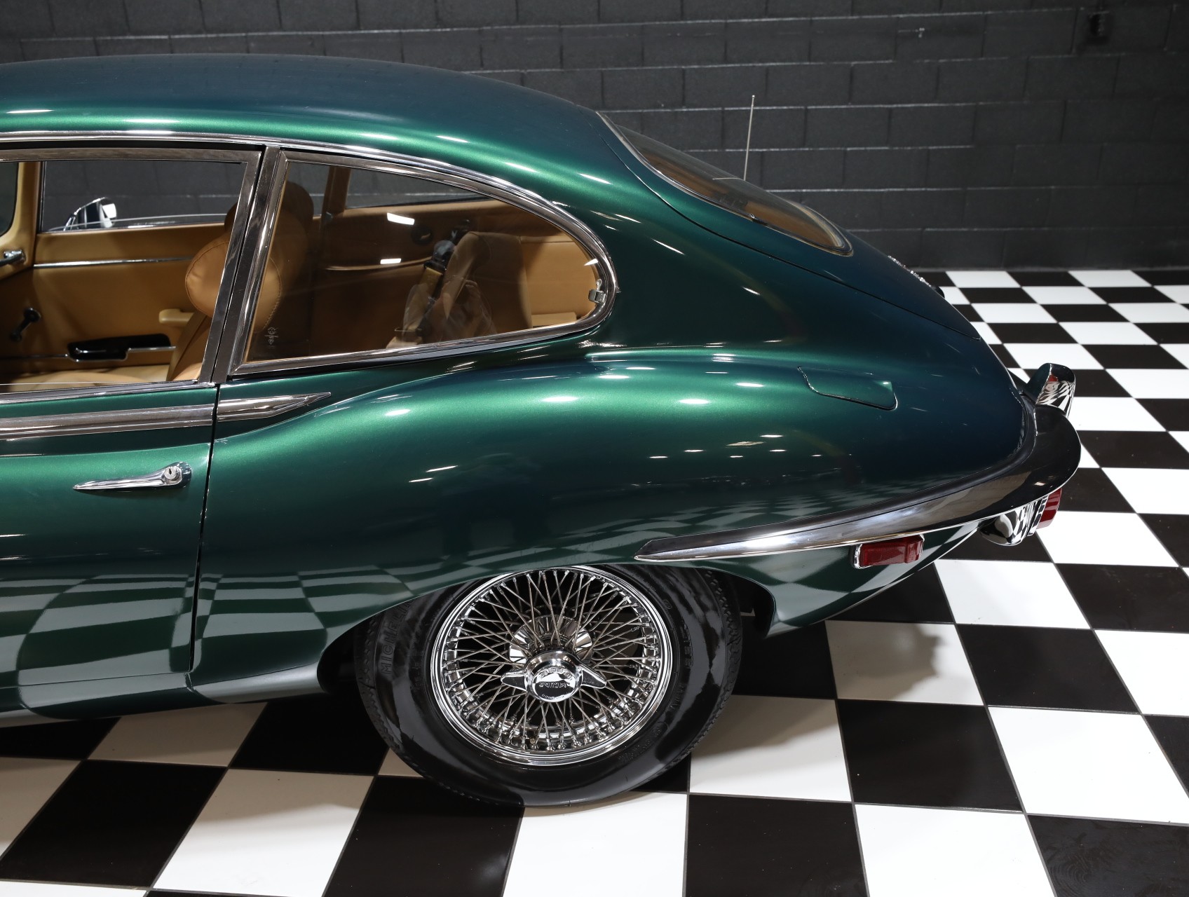 1970 Jaguar XK-E 31