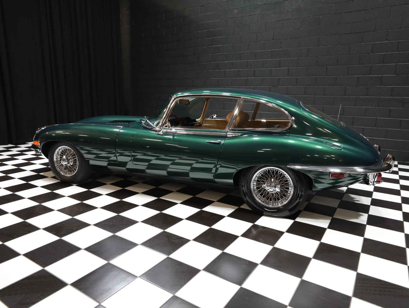 1970 Jaguar XK-E 35