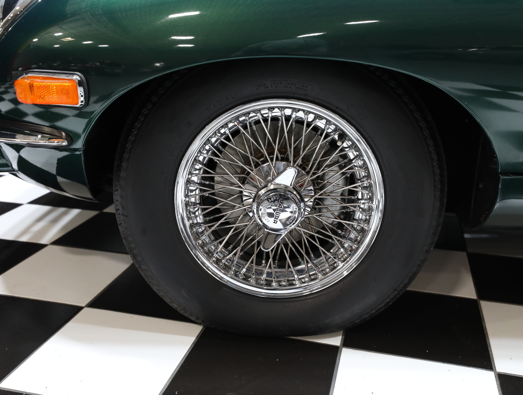 1970 Jaguar XK-E 38