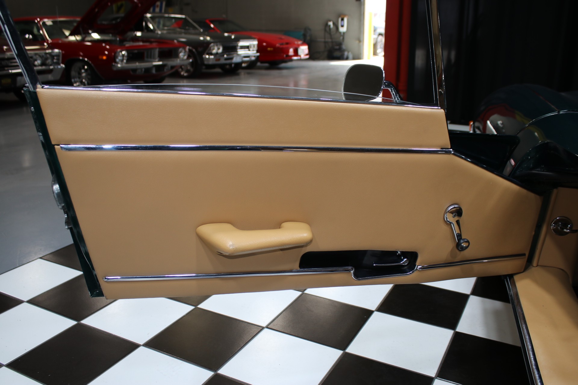 1970 Jaguar XK-E 51