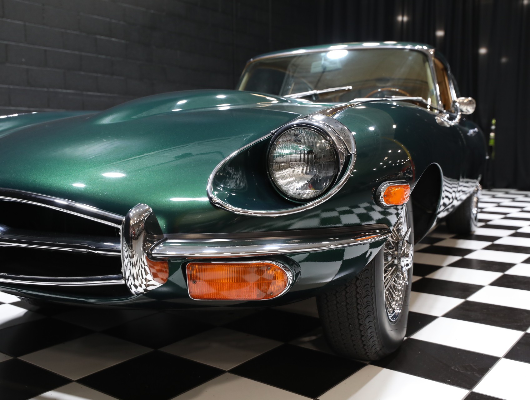 1970 Jaguar XK-E 10
