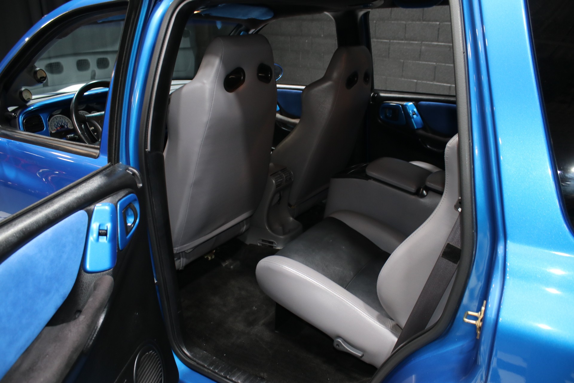 1999 Dodge Durango 46