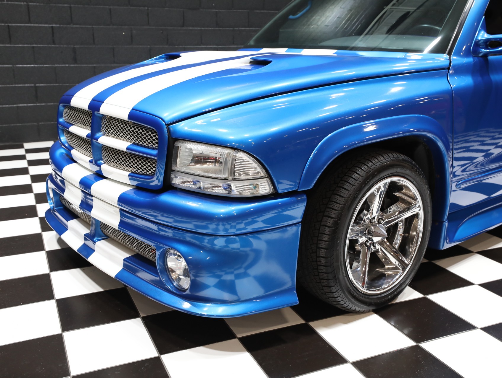 1999 Dodge Durango 9