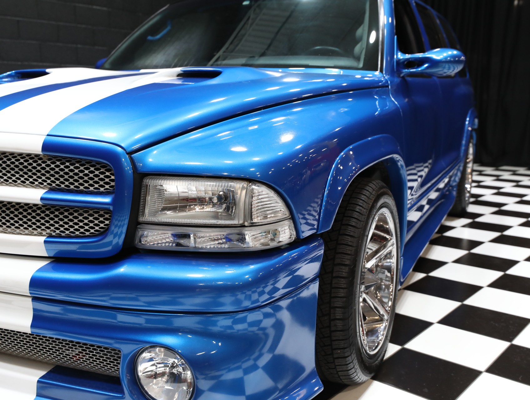 1999 Dodge Durango 11