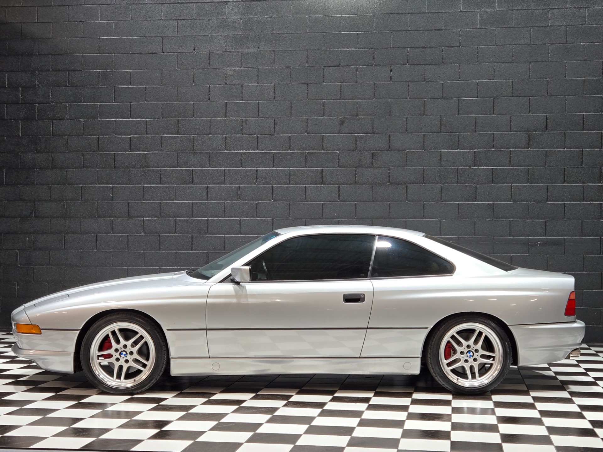 1991 BMW 8 Series 4