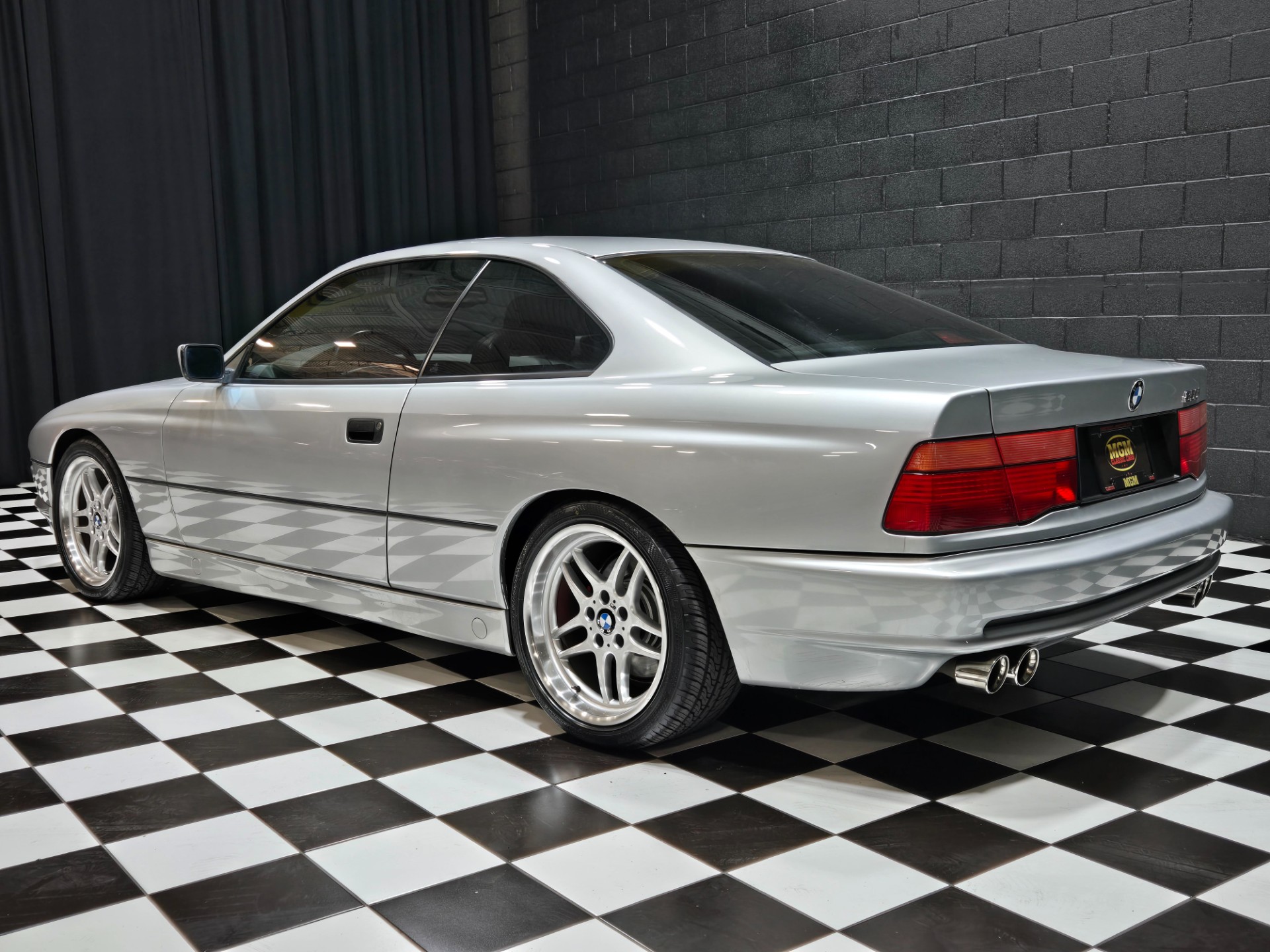 1991 BMW 8 Series 5