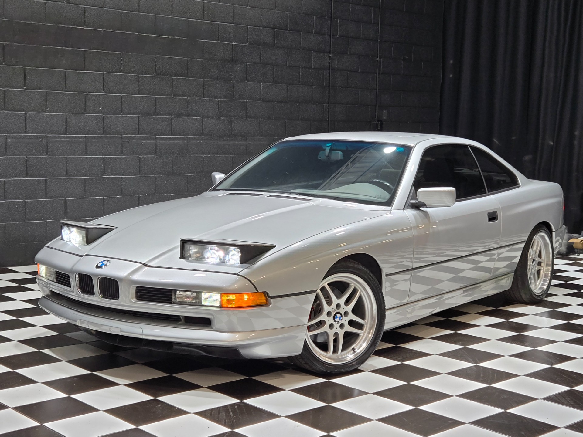 1991 BMW 8 Series 6