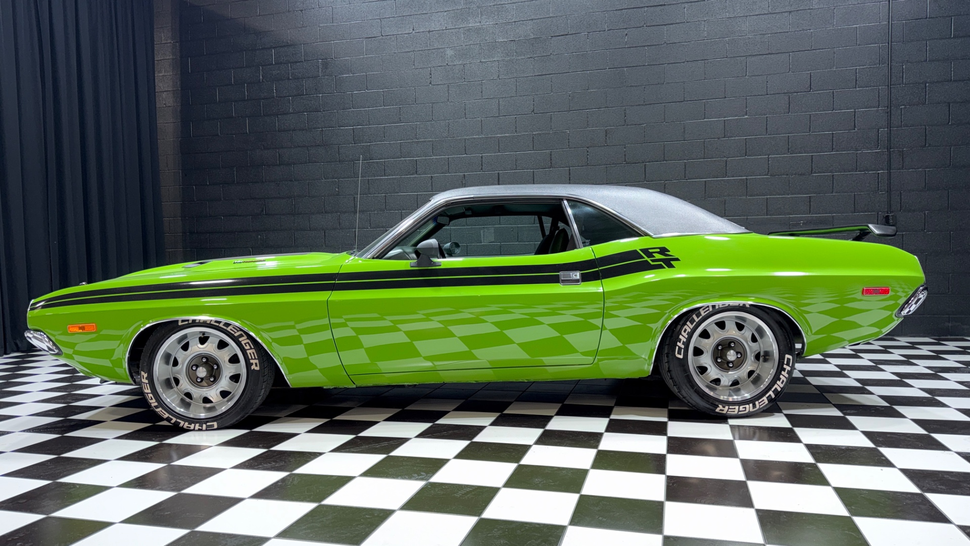 1973 Dodge Challenger 5