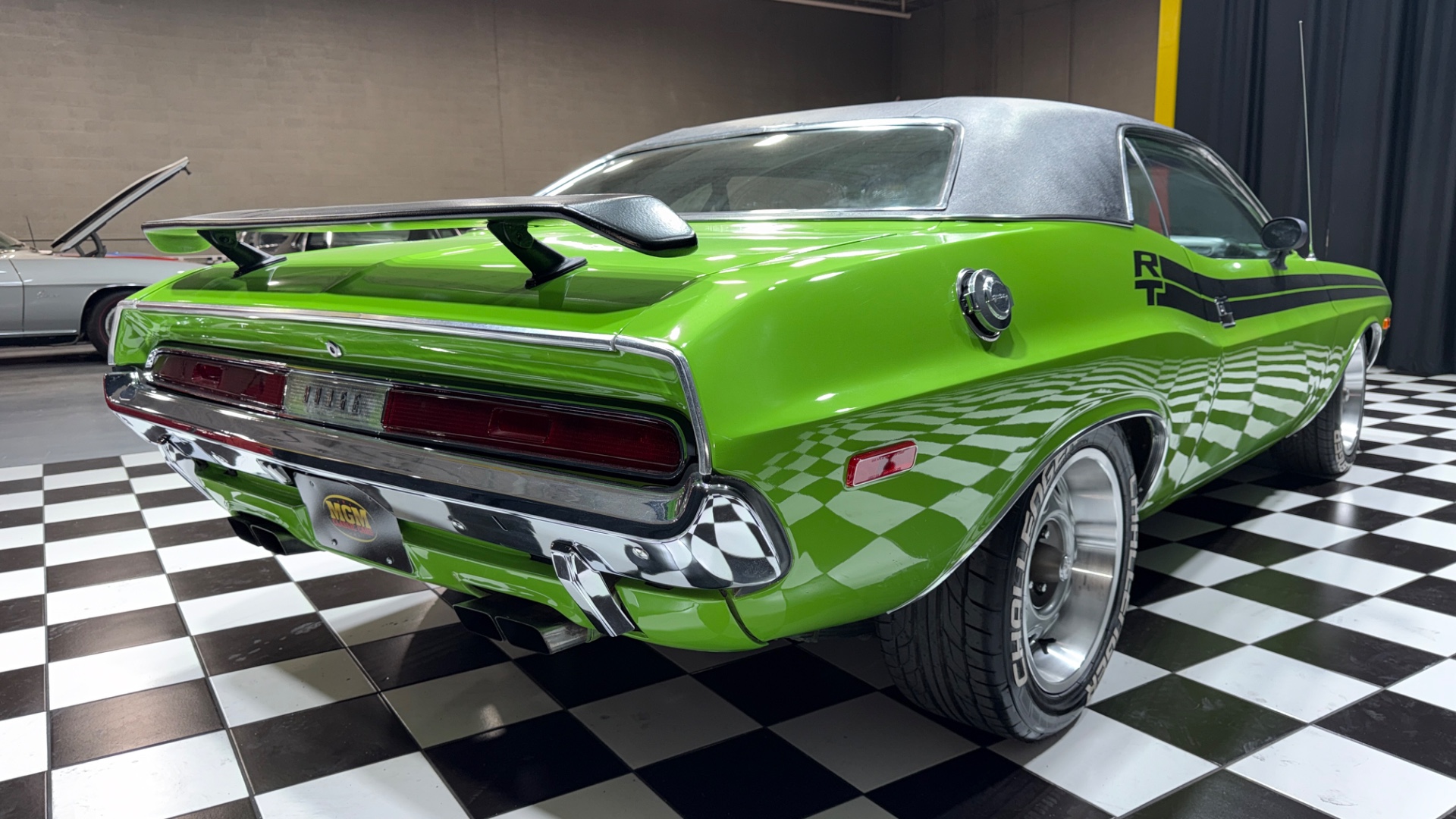 1973 Dodge Challenger 8