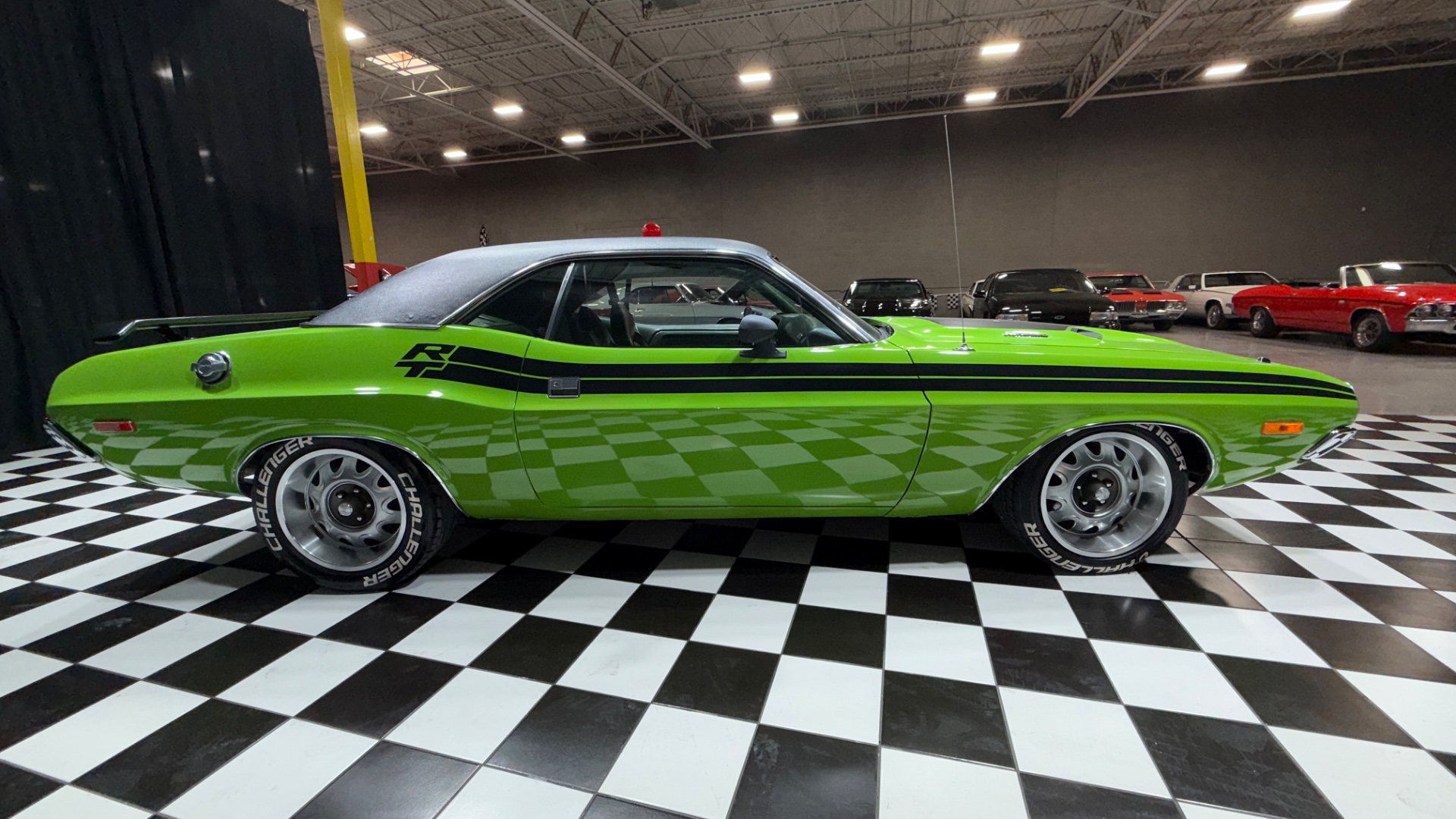 1973 Dodge Challenger 9