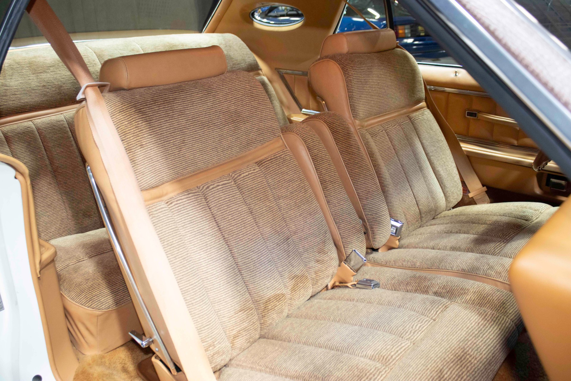 1978 Lincoln Continental 38