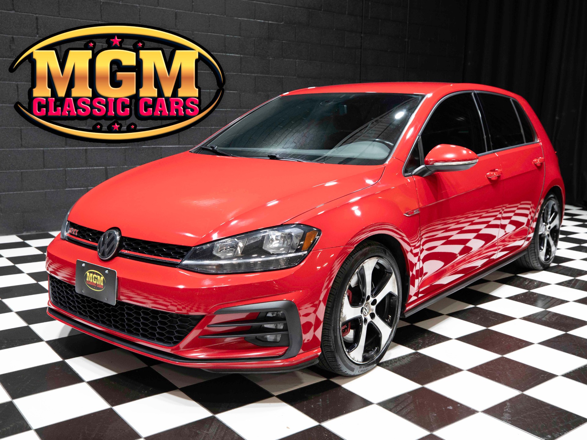 2019 Volkswagen Golf GTI 1