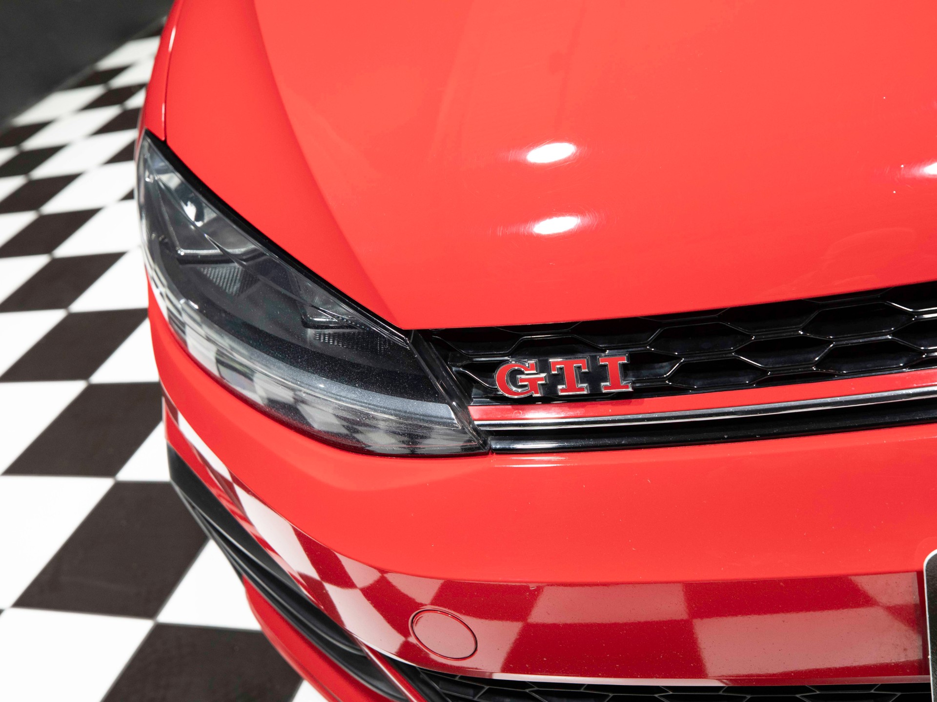2019 Volkswagen Golf GTI 10