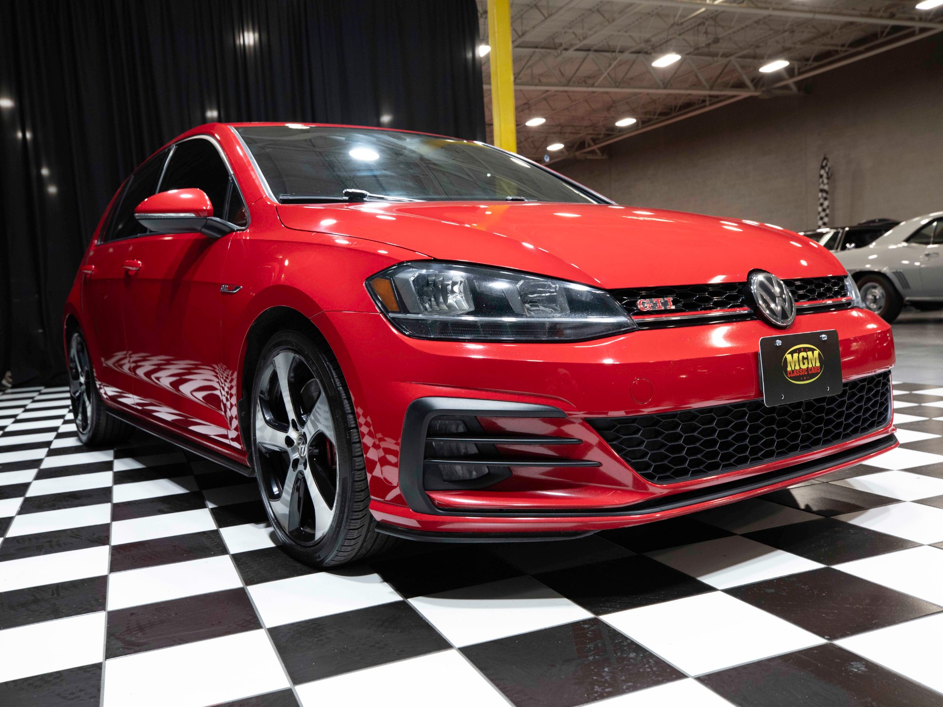 2019 Volkswagen Golf GTI 12