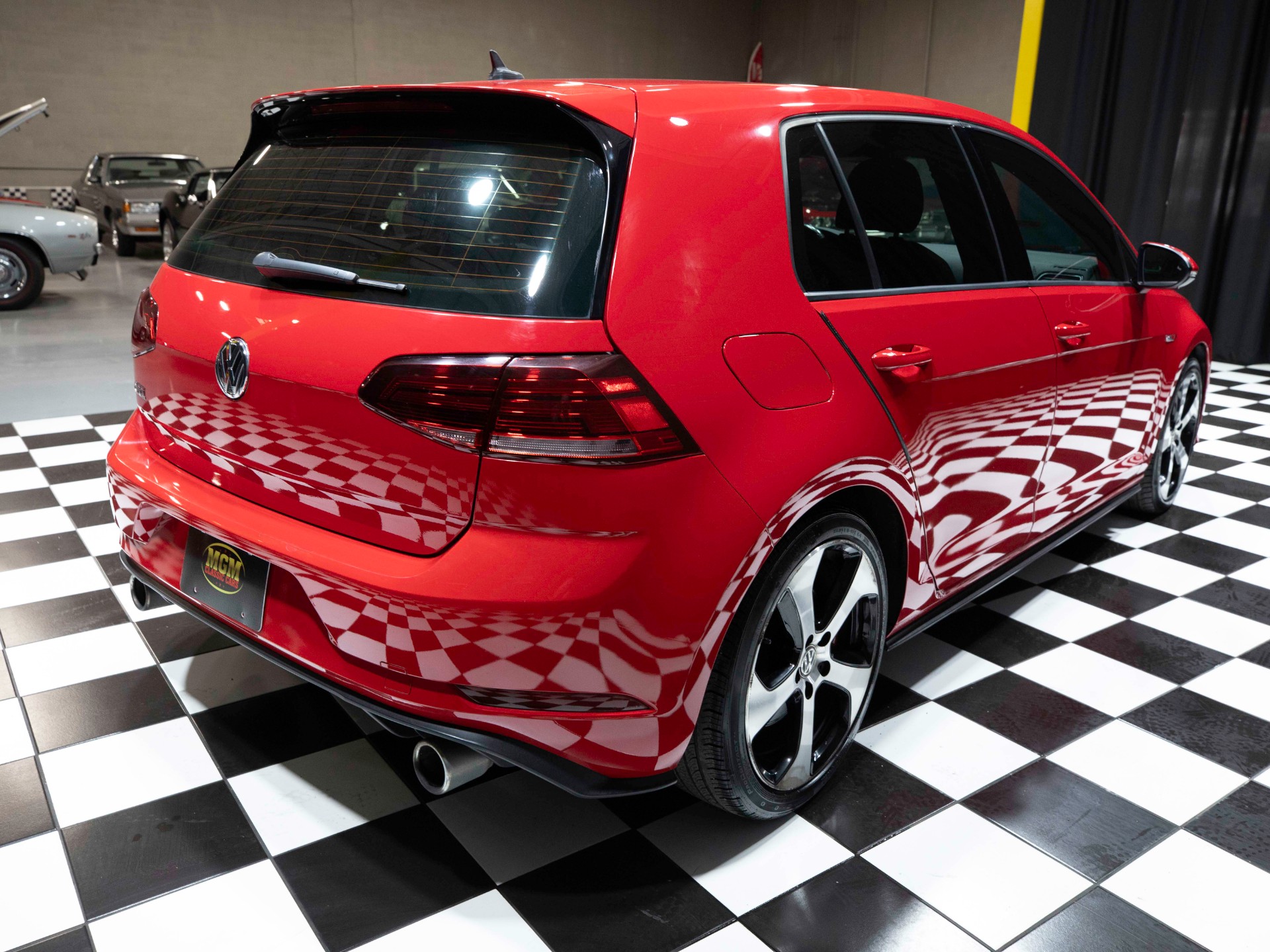 2019 Volkswagen Golf GTI 16