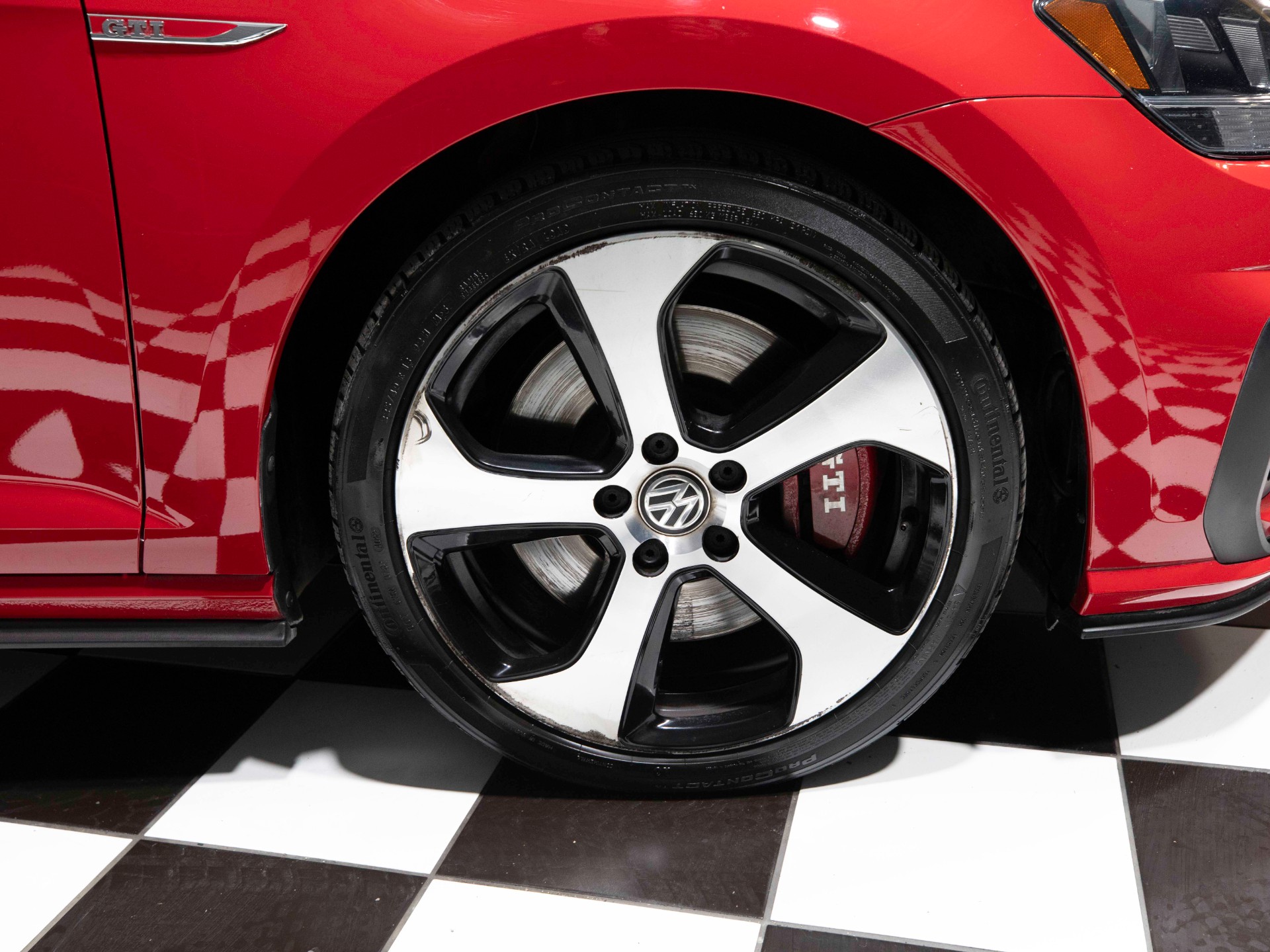 2019 Volkswagen Golf GTI 23