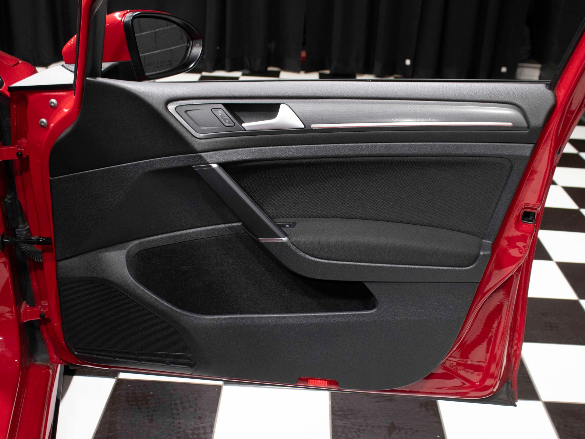 2019 Volkswagen Golf GTI 24